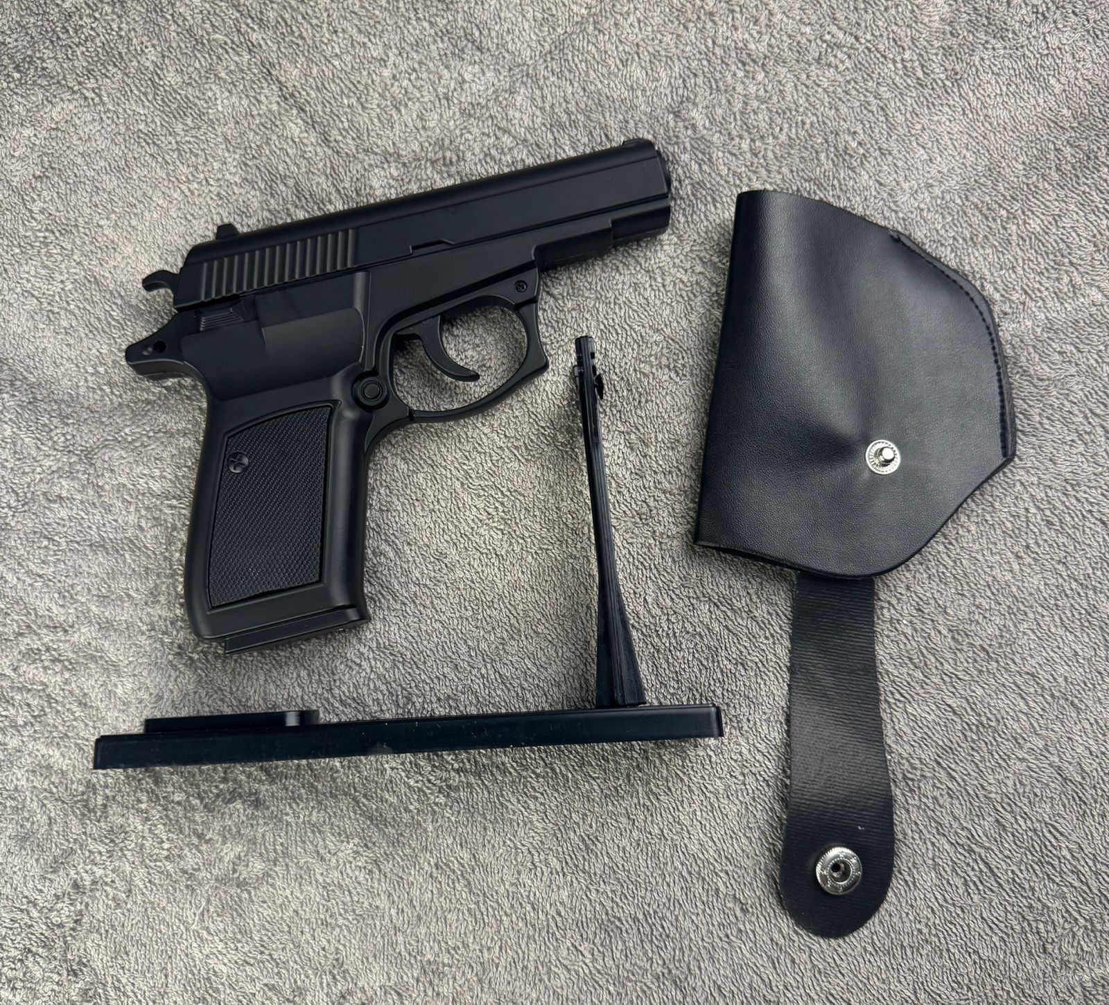 স্ট্রিল মেটাল বডি শো পিস খেলনা GAS লাইটার গান (Black Color)